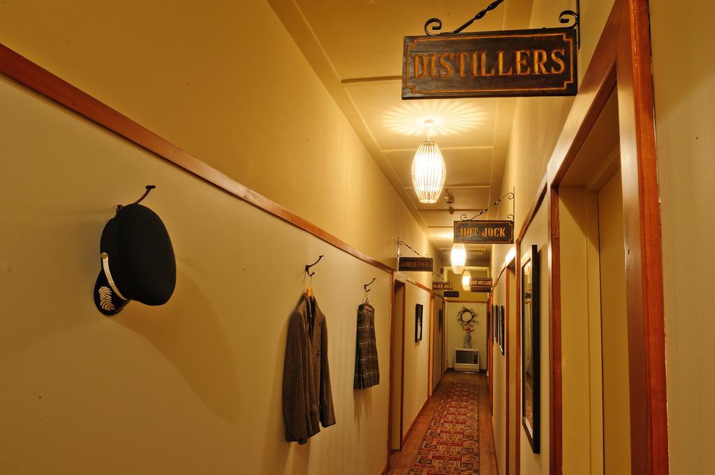 Blacks Hotel Ophir Eksteriør bilde